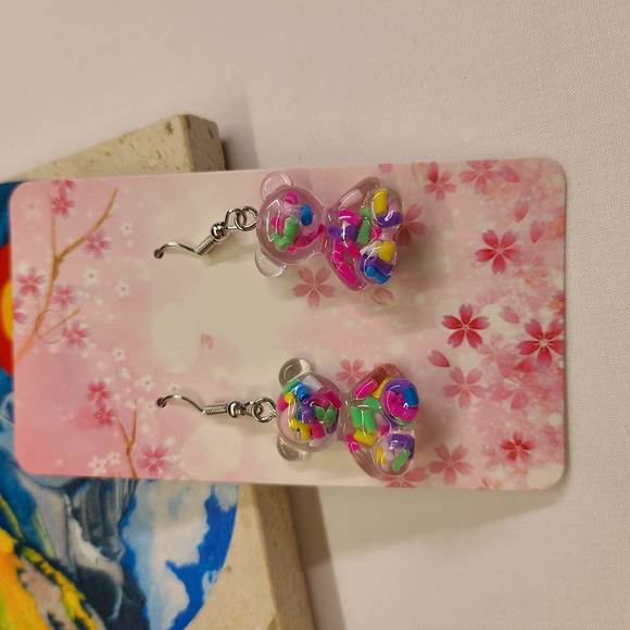 BIG SPRINKLES TEDDY BEAR EARRINGS - Picture 2 of 2